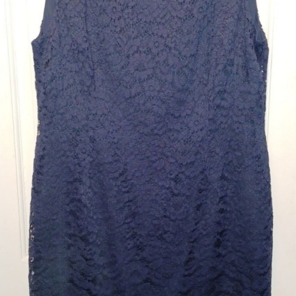 Tahari Womens Size 18 Navy Blue Floral Lace Shift Dress Sleeveless Cocktail - Picture 2 of 4